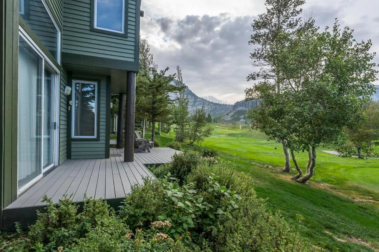Great Views Fully Renovated Luxury 4 Bedroom 3 Full Bathrooms And Half Bath Snowcreek 732 Phase V Mammoth Lakes 0*,  United States